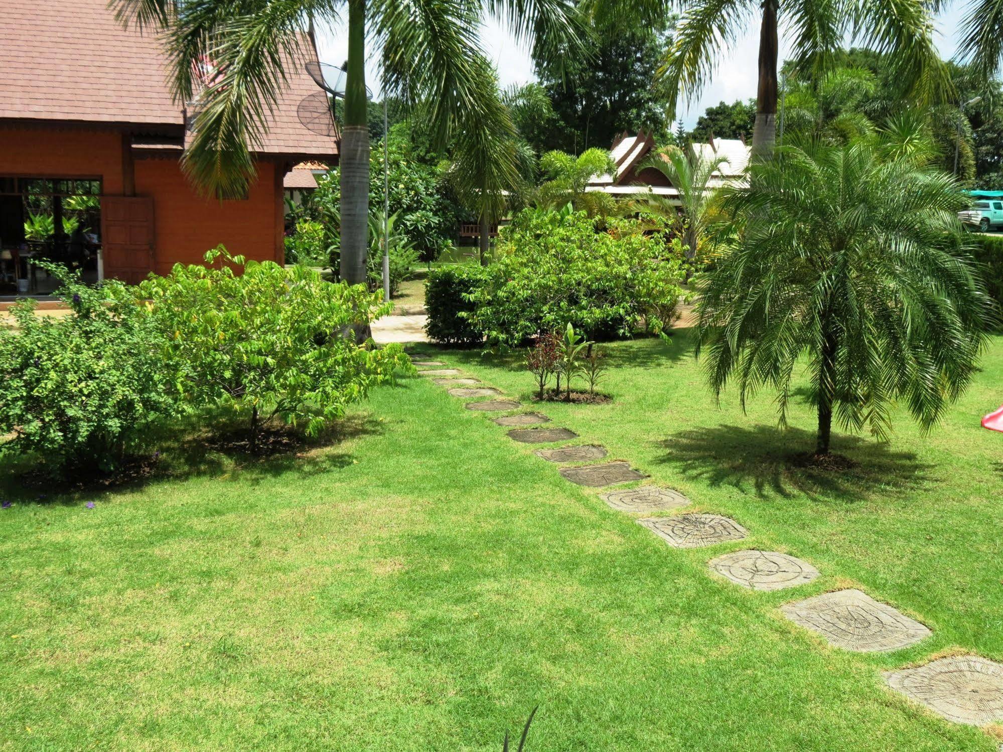 Pongsin Resort Khun Han Esterno foto