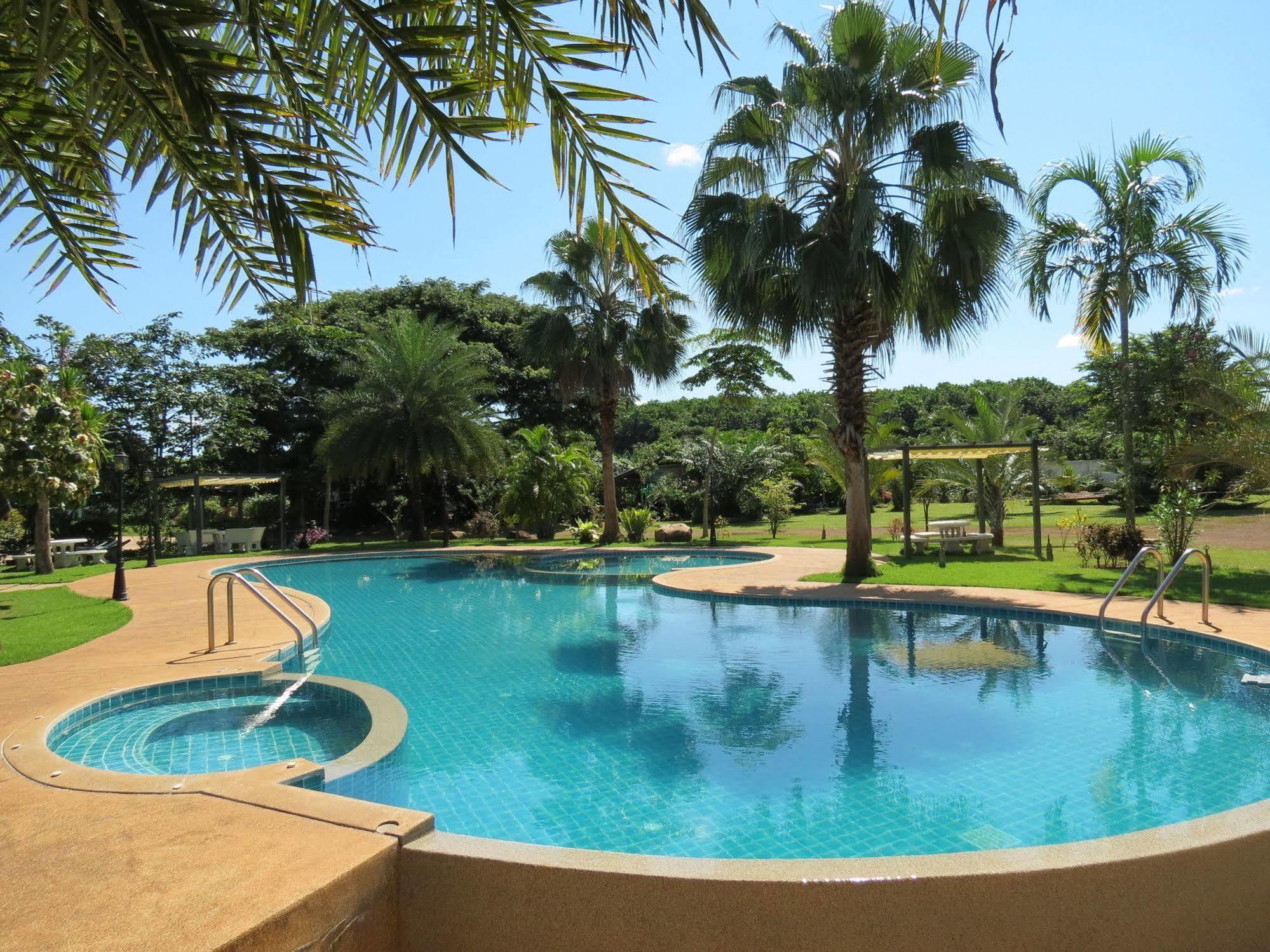 Pongsin Resort Khun Han Esterno foto